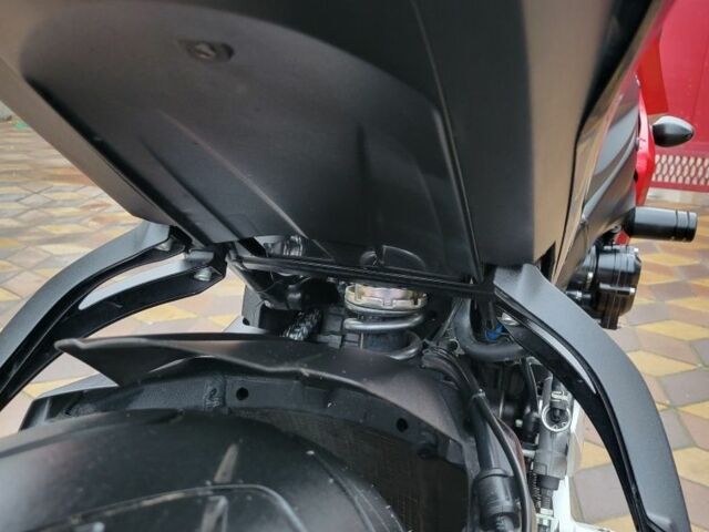 Сузуки Другая, объемом двигателя 0 л и пробегом 0 тыс. км за 9200 $, фото 17 на Automoto.ua