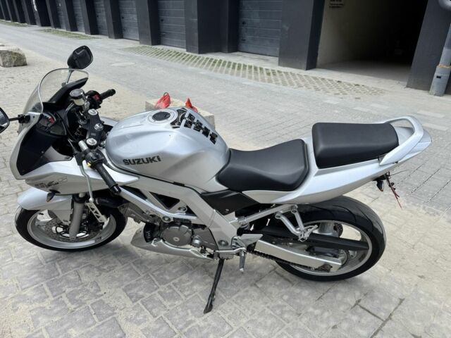 Сузукі Інша, об'ємом двигуна 0.65 л та пробігом 0 тис. км за 4500 $, фото 4 на Automoto.ua