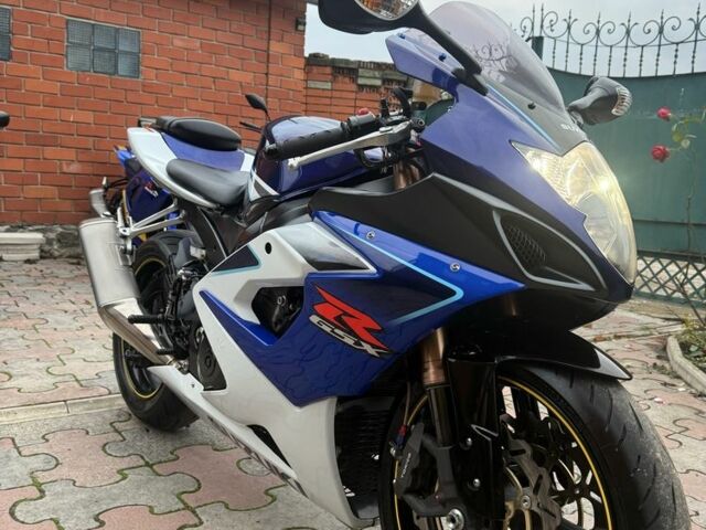 Сузукі Інша, об'ємом двигуна 1 л та пробігом 0 тис. км за 8900 $, фото 1 на Automoto.ua