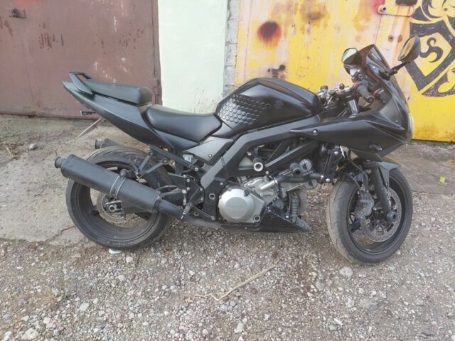 Сузукі Інша, об'ємом двигуна 1 л та пробігом 0 тис. км за 3200 $, фото 2 на Automoto.ua