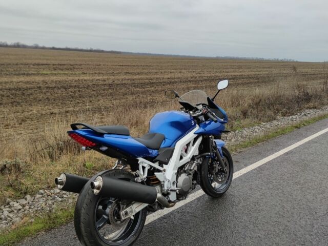 Сузуки Другая, объемом двигателя 1 л и пробегом 0 тыс. км за 2611 $, фото 1 на Automoto.ua