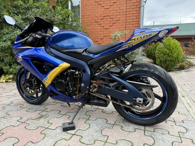 Сузуки Другая, объемом двигателя 0.75 л и пробегом 0 тыс. км за 9400 $, фото 4 на Automoto.ua