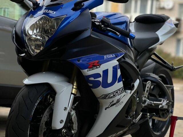 Сузуки Другая, объемом двигателя 0.75 л и пробегом 0 тыс. км за 5000 $, фото 2 на Automoto.ua