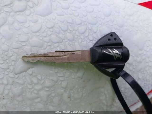 Сузуки Другая, объемом двигателя 1.3 л и пробегом 0 тыс. км за 3500 $, фото 10 на Automoto.ua