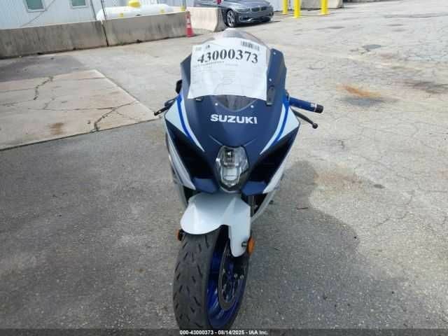 Сузуки Другая, объемом двигателя 1 л и пробегом 0 тыс. км за 5000 $, фото 4 на Automoto.ua