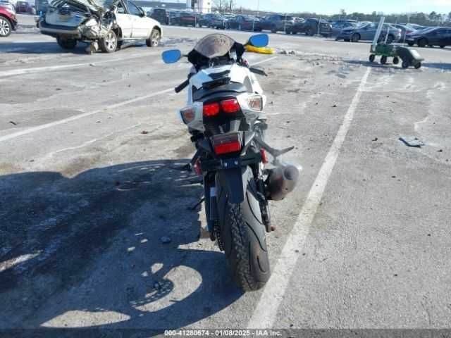 Сузуки Другая, объемом двигателя 0.6 л и пробегом 0 тыс. км за 3000 $, фото 6 на Automoto.ua