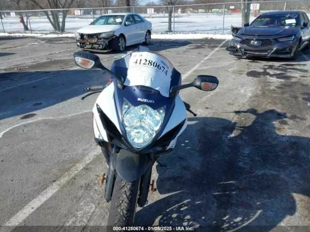 Сузуки Другая, объемом двигателя 0.6 л и пробегом 0 тыс. км за 3000 $, фото 5 на Automoto.ua