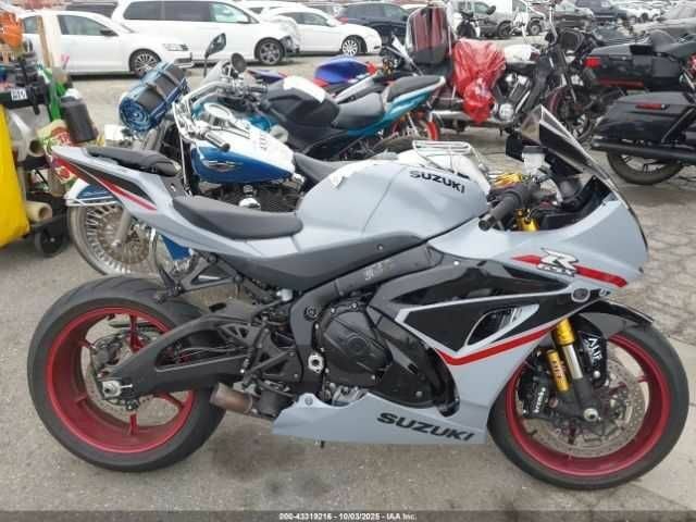 Сузуки Другая, объемом двигателя 1 л и пробегом 0 тыс. км за 5000 $, фото 8 на Automoto.ua