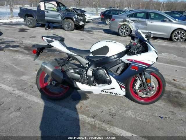 Сузуки Другая, объемом двигателя 0.6 л и пробегом 0 тыс. км за 3000 $, фото 2 на Automoto.ua