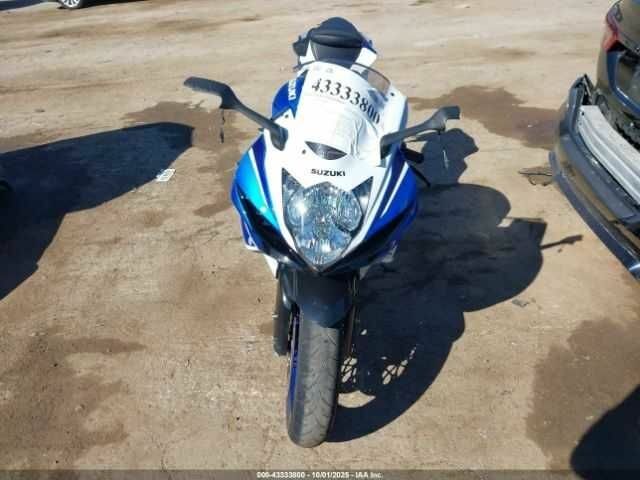 Сузуки Другая, объемом двигателя 0.6 л и пробегом 0 тыс. км за 3500 $, фото 4 на Automoto.ua