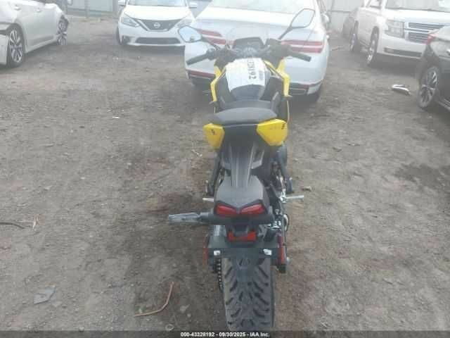 Сузуки Другая, объемом двигателя 0.8 л и пробегом 0 тыс. км за 2000 $, фото 5 на Automoto.ua