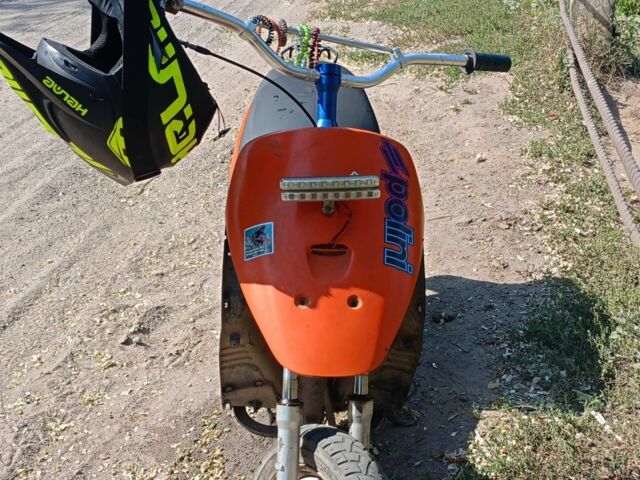 Сузукі Інша, об'ємом двигуна 65 л та пробігом 0 тис. км за 8000 $, фото 1 на Automoto.ua