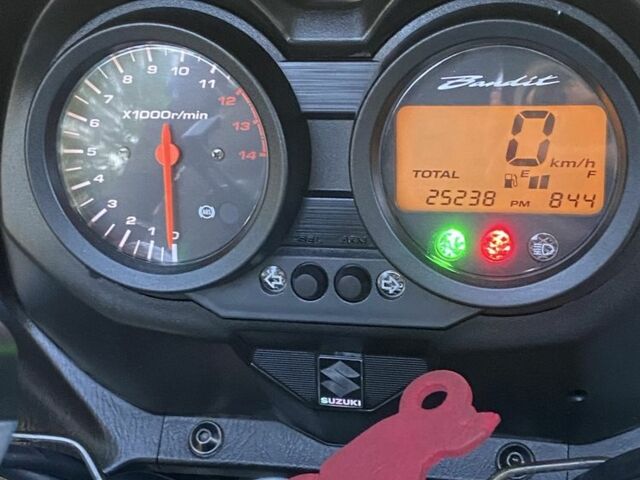 Сузукі Інша, об'ємом двигуна 0.65 л та пробігом 0 тис. км за 4000 $, фото 2 на Automoto.ua