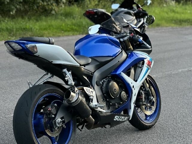 Сузуки Другая, объемом двигателя 0.6 л и пробегом 0 тыс. км за 3500 $, фото 4 на Automoto.ua