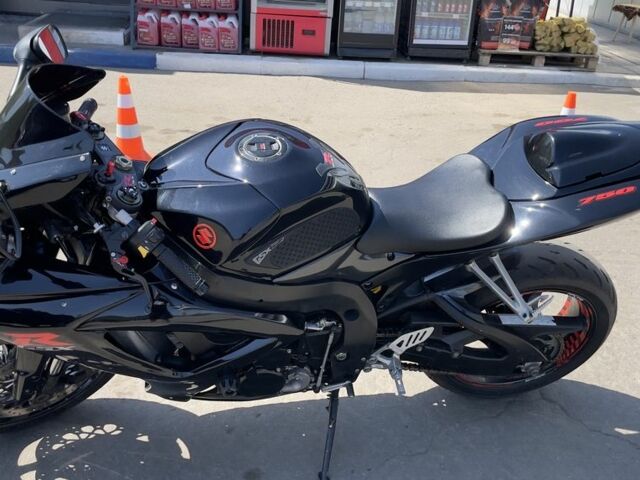 Сузуки Другая, объемом двигателя 0.75 л и пробегом 0 тыс. км за 3400 $, фото 5 на Automoto.ua