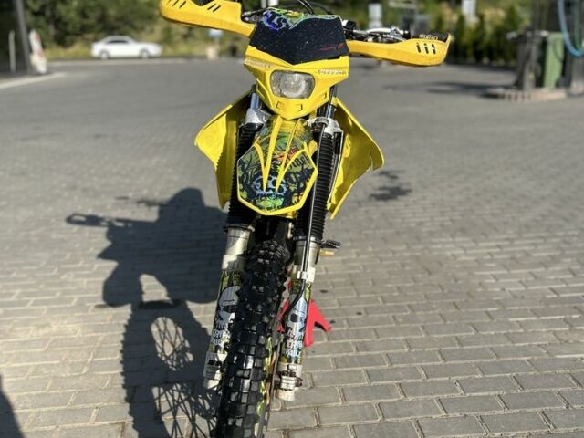 Сузукі Інша, об'ємом двигуна 0.4 л та пробігом 0 тис. км за 2750 $, фото 4 на Automoto.ua