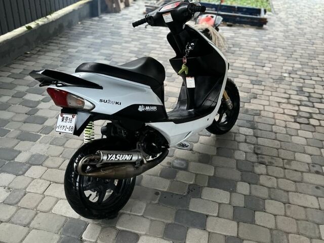 Сузуки Другая, объемом двигателя 72 л и пробегом 0 тыс. км за 1546 $, фото 1 на Automoto.ua