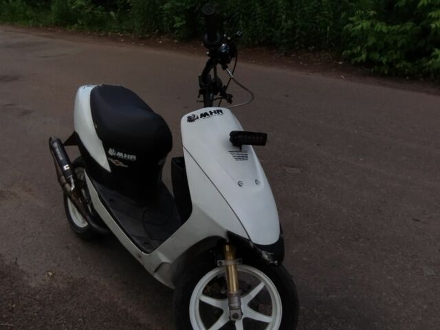 Сузуки Другая, объемом двигателя 50 л и пробегом 0 тыс. км за 704 $, фото 1 на Automoto.ua