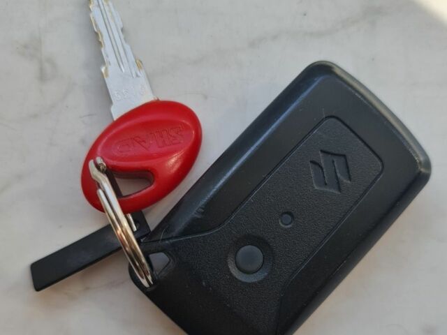 Сузуки Другая, объемом двигателя 0.4 л и пробегом 0 тыс. км за 3000 $, фото 6 на Automoto.ua