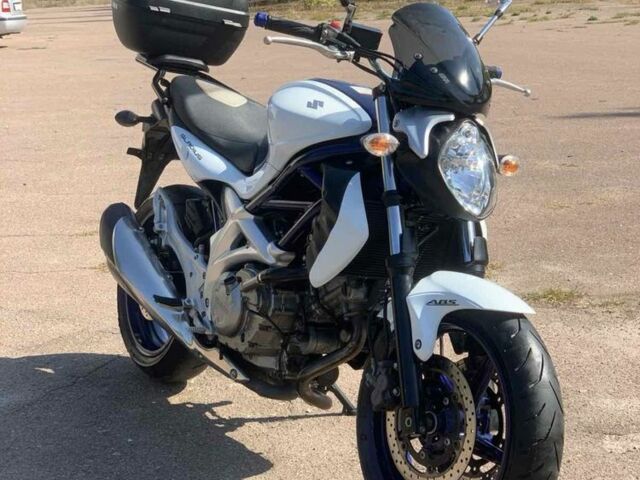 Сузукі Інша, об'ємом двигуна 0.4 л та пробігом 0 тис. км за 3800 $, фото 1 на Automoto.ua