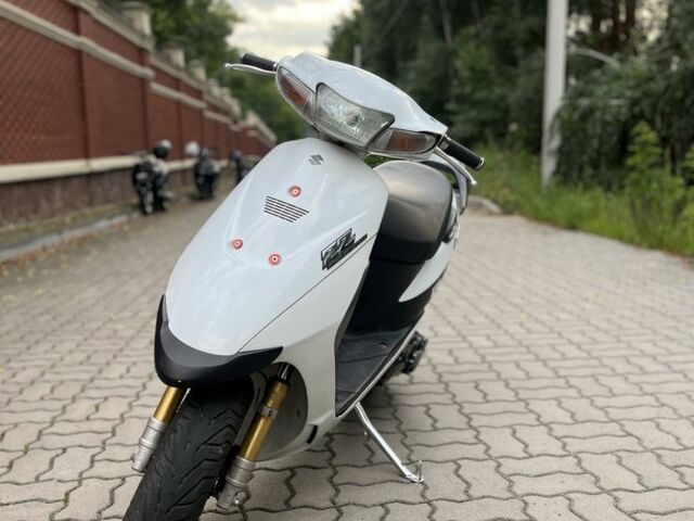 Сузуки Другая, объемом двигателя 72 л и пробегом 0 тыс. км за 1045 $, фото 4 на Automoto.ua