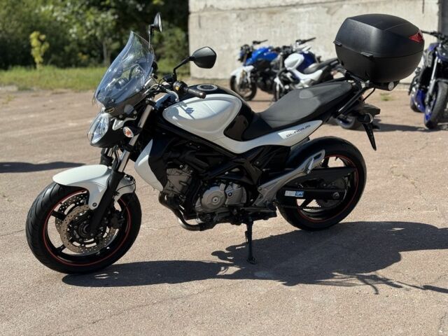 Сузукі Інша, об'ємом двигуна 0.4 л та пробігом 0 тис. км за 3800 $, фото 6 на Automoto.ua