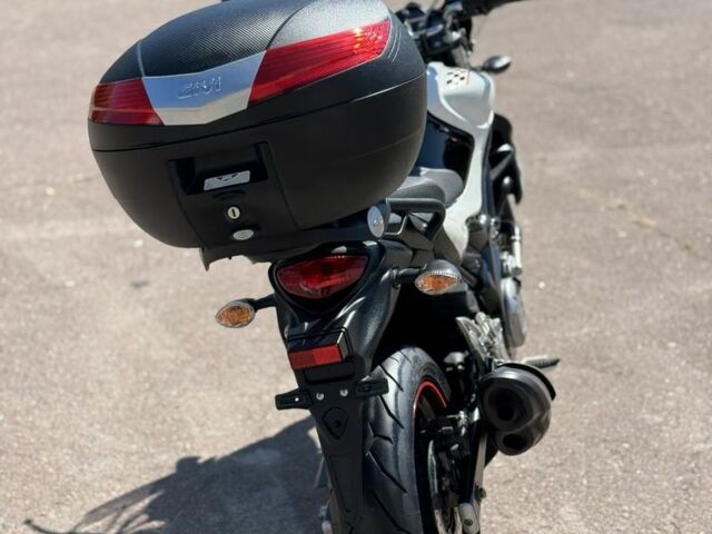 Сузукі Інша, об'ємом двигуна 0.4 л та пробігом 0 тис. км за 3800 $, фото 3 на Automoto.ua