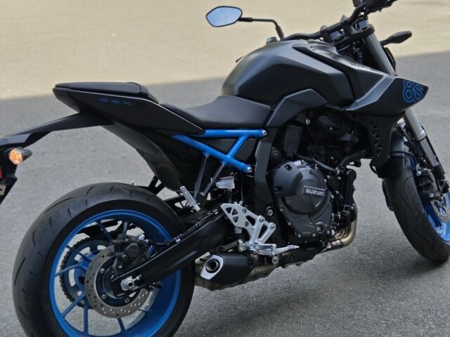 Сузуки Другая, объемом двигателя 0.8 л и пробегом 0 тыс. км за 9000 $, фото 4 на Automoto.ua