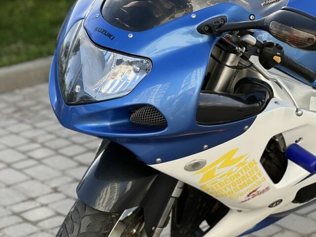 Сузукі Інша, об'ємом двигуна 4.25 л та пробігом 0 тис. км за 4500 $, фото 1 на Automoto.ua