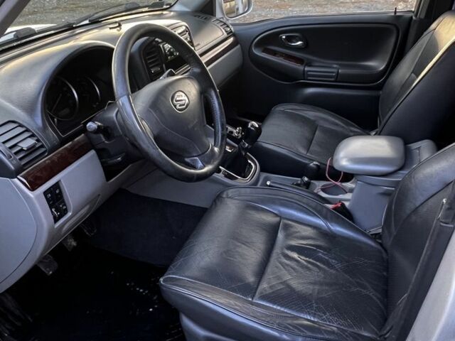 Серый Сузуки Другая, объемом двигателя 2 л и пробегом 277 тыс. км за 1645 $, фото 5 на Automoto.ua