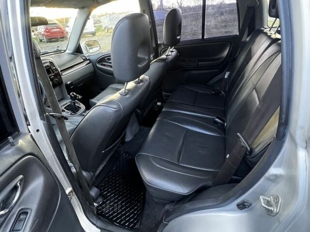 Серый Сузуки Другая, объемом двигателя 2 л и пробегом 277 тыс. км за 1645 $, фото 6 на Automoto.ua