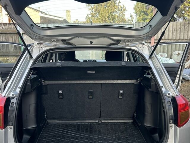 Серый Сузуки Другая, объемом двигателя 1.6 л и пробегом 94 тыс. км за 14500 $, фото 5 на Automoto.ua