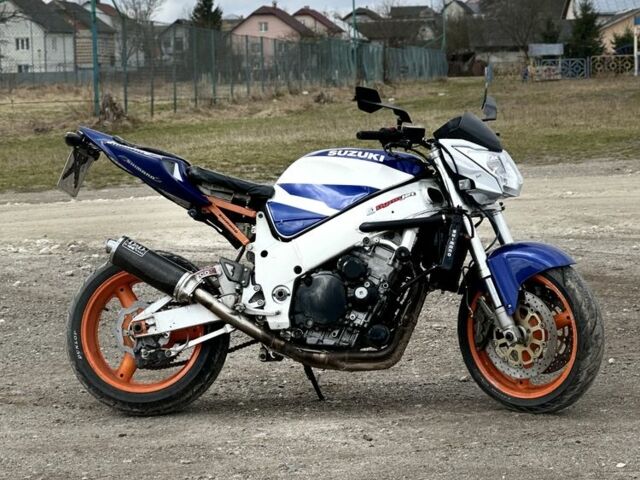 Сузукі ГСХ-Р, об'ємом двигуна 0.75 л та пробігом 0 тис. км за 2000 $, фото 5 на Automoto.ua