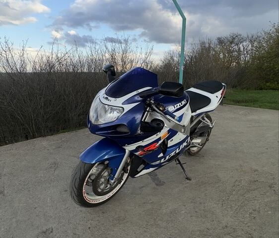 Сузукі ГСХ-Р, об'ємом двигуна 0.6 л та пробігом 0 тис. км за 4100 $, фото 1 на Automoto.ua