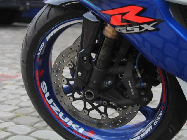 Сузуки ГСХ-Р, объемом двигателя 1 л и пробегом 0 тыс. км за 8500 $, фото 13 на Automoto.ua