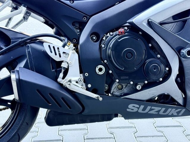 Сузуки ГСХ-Р, объемом двигателя 0.75 л и пробегом 0 тыс. км за 9200 $, фото 12 на Automoto.ua
