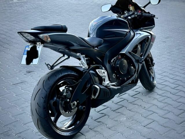 Сузуки ГСХ-Р, объемом двигателя 0.75 л и пробегом 0 тыс. км за 9200 $, фото 5 на Automoto.ua