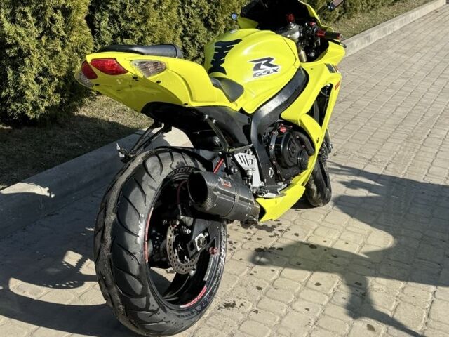 Сузукі ГСХ-Р, об'ємом двигуна 0.75 л та пробігом 0 тис. км за 3350 $, фото 3 на Automoto.ua