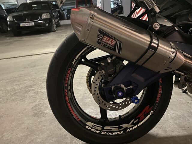 Сузукі ГСХ-Р, об'ємом двигуна 0.75 л та пробігом 0 тис. км за 9000 $, фото 6 на Automoto.ua