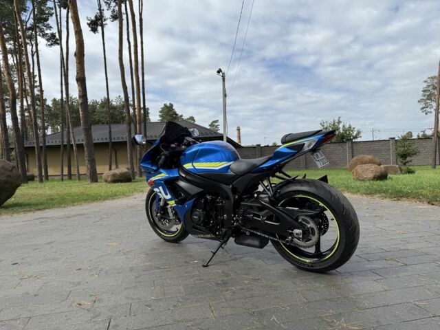 Сузукі ГСХ-Р, об'ємом двигуна 0.6 л та пробігом 0 тис. км за 10200 $, фото 3 на Automoto.ua