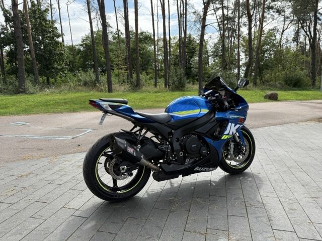 Сузукі ГСХ-Р, об'ємом двигуна 0.6 л та пробігом 0 тис. км за 10200 $, фото 2 на Automoto.ua