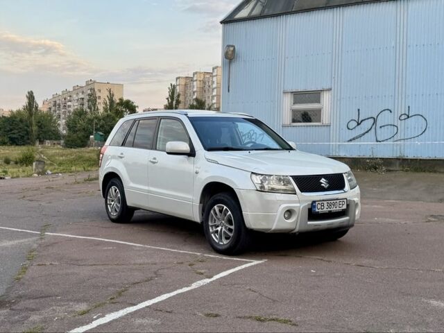 Белый Сузуки Гранд Витара, объемом двигателя 1.9 л и пробегом 221 тыс. км за 4650 $, фото 4 на Automoto.ua