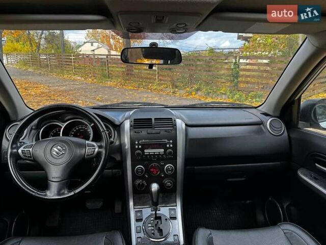 Білий Сузукі Гранд Вітара, об'ємом двигуна 2.4 л та пробігом 193 тис. км за 10440 $, фото 22 на Automoto.ua