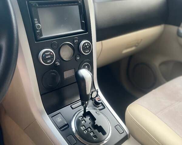 Белый Сузуки Гранд Витара, объемом двигателя 2.39 л и пробегом 180 тыс. км за 9000 $, фото 11 на Automoto.ua