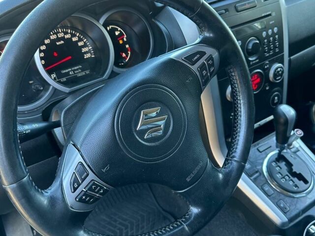 Білий Сузукі Гранд Вітара, об'ємом двигуна 0 л та пробігом 138 тис. км за 11900 $, фото 2 на Automoto.ua