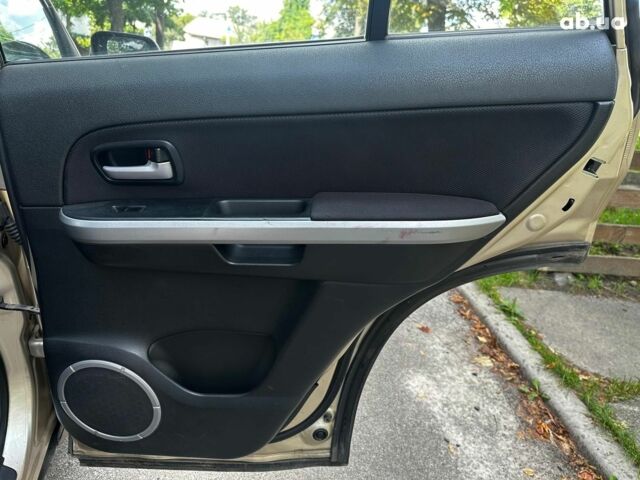 Бежевий Сузукі Гранд Вітара, об'ємом двигуна 2.4 л та пробігом 143 тис. км за 7740 $, фото 16 на Automoto.ua