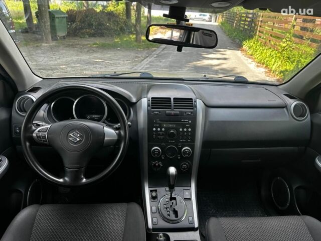 Бежевий Сузукі Гранд Вітара, об'ємом двигуна 2.4 л та пробігом 143 тис. км за 7740 $, фото 15 на Automoto.ua