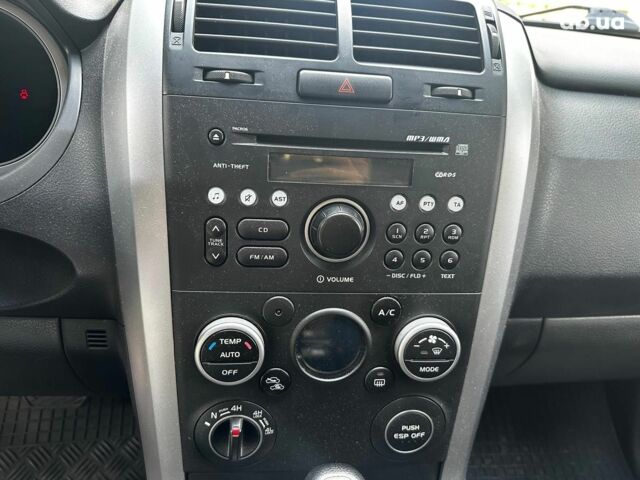 Бежевий Сузукі Гранд Вітара, об'ємом двигуна 2.4 л та пробігом 143 тис. км за 7740 $, фото 10 на Automoto.ua