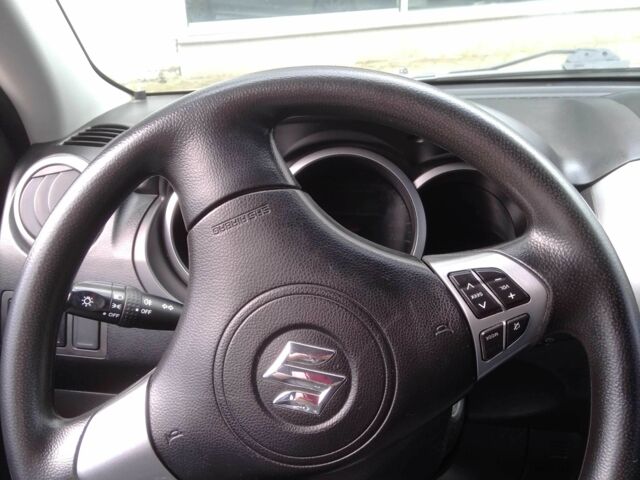 Бежевий Сузукі Гранд Вітара, об'ємом двигуна 2.4 л та пробігом 184 тис. км за 8000 $, фото 8 на Automoto.ua