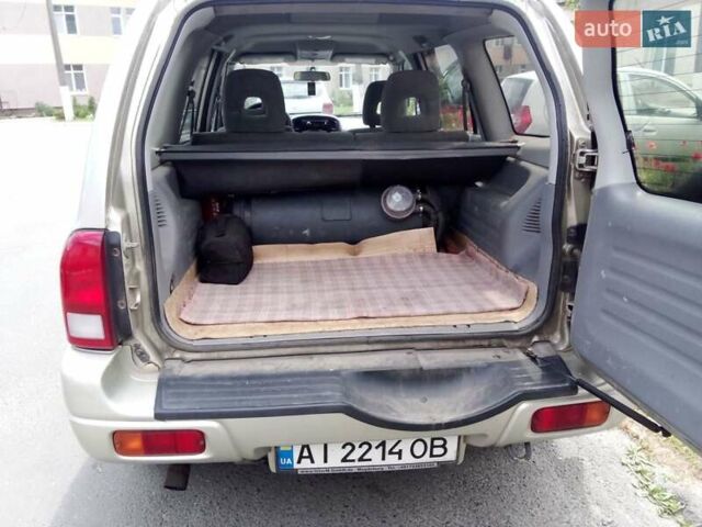 Бежевий Сузукі Гранд Вітара, об'ємом двигуна 2.74 л та пробігом 550 тис. км за 5000 $, фото 6 на Automoto.ua